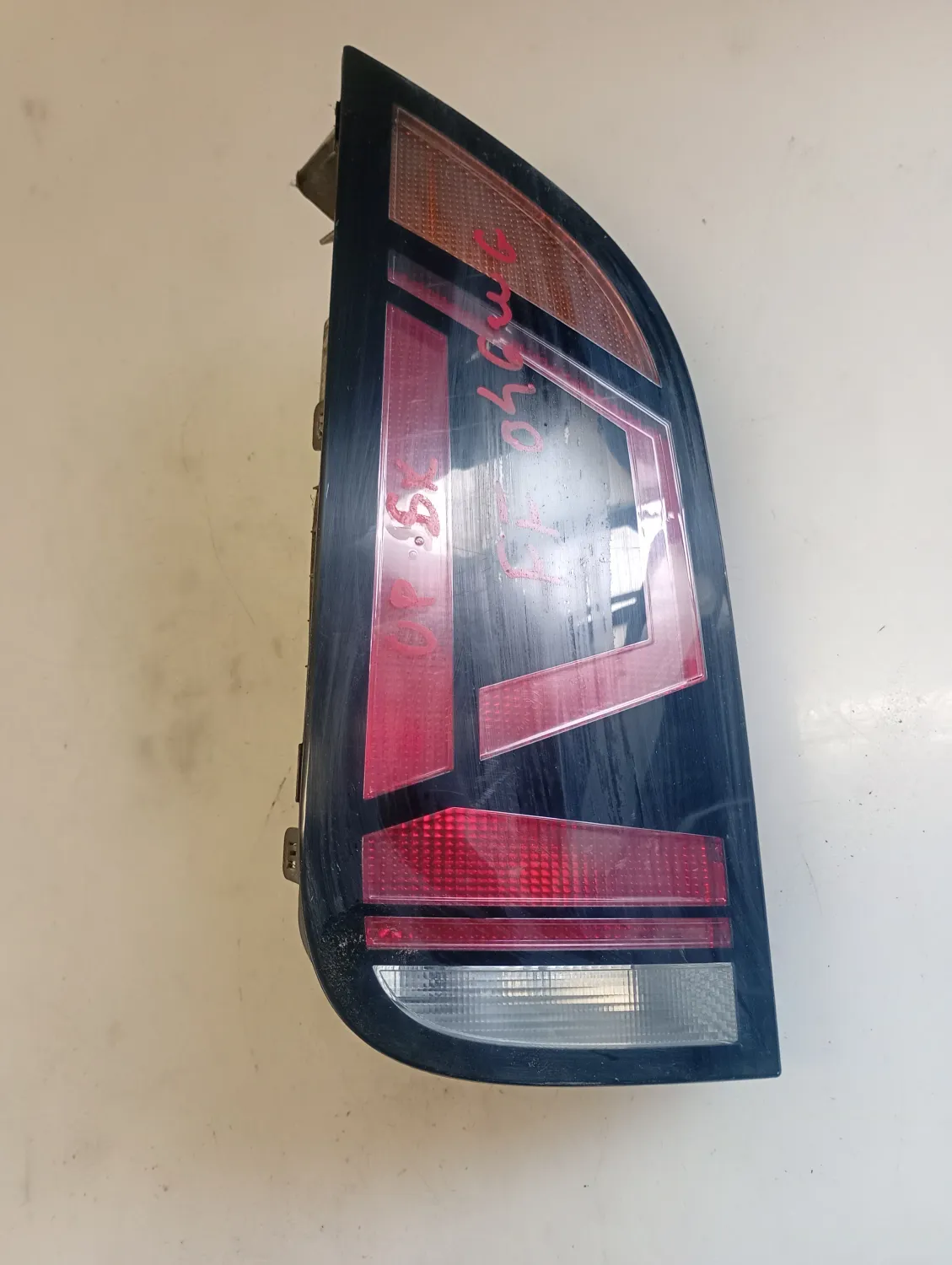 Faro posteriore sinistro Volkswagen Up! (2016 – oggi) 1.0 50 KW benzina/metano 1S0945095J CPG