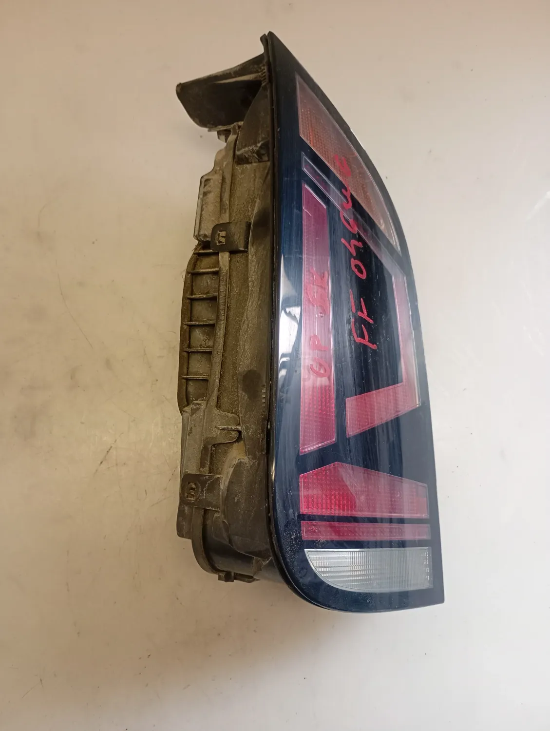 Faro posteriore sinistro Volkswagen Up! (2016 – oggi) 1.0 50 KW benzina/metano 1S0945095J CPG