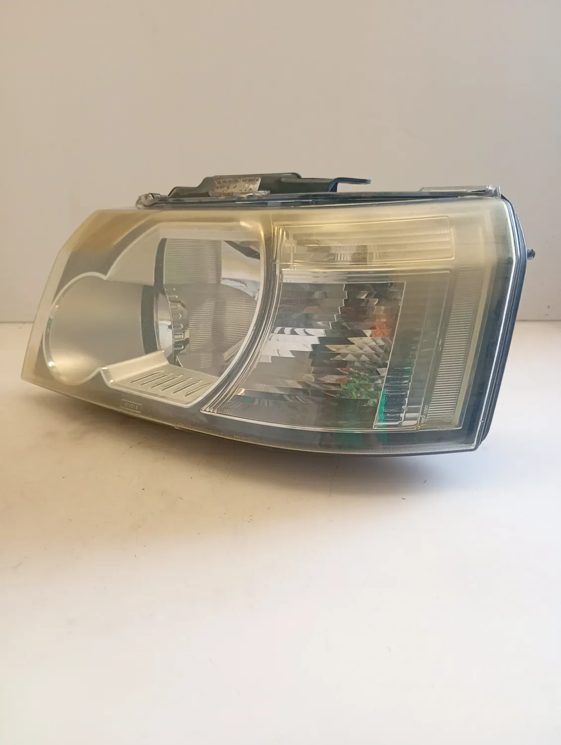 Faro ant. sinistro Land Rover Freelander (2006 – 2015) 2.2 118 KW diesel LR043977 224DT