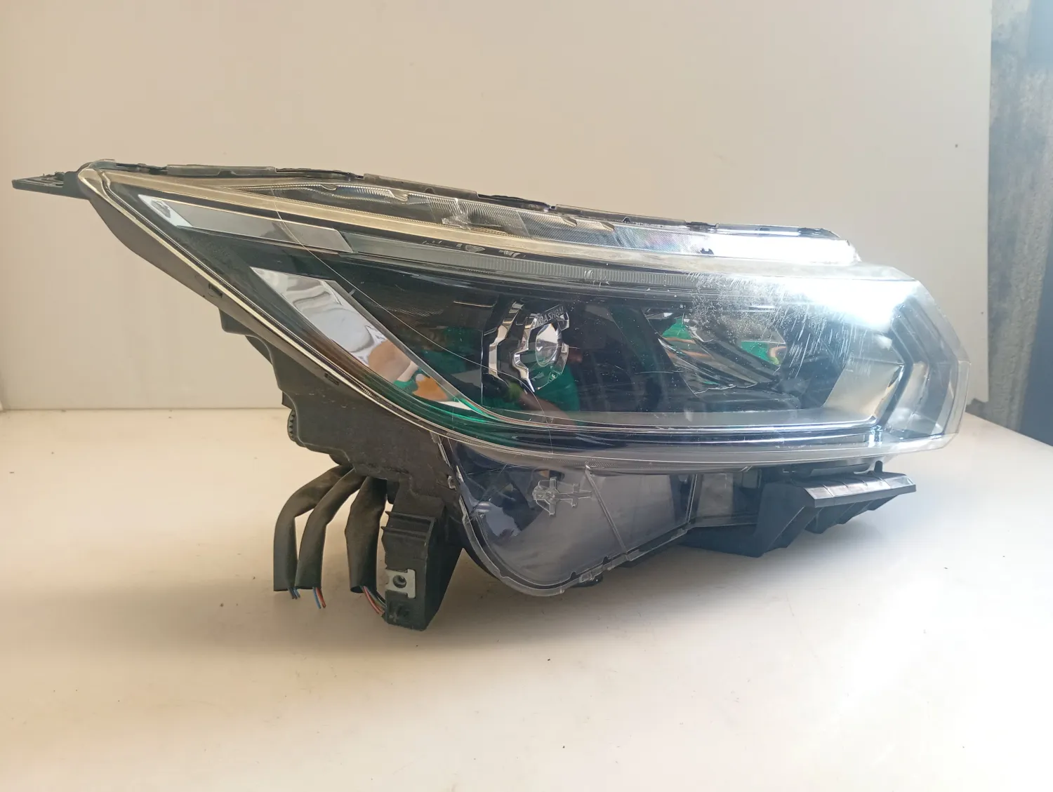 Faro ant. destro Nissan Qashqai (2017 – 2021) 1.5 85 KW diesel 26010HV05B K9K