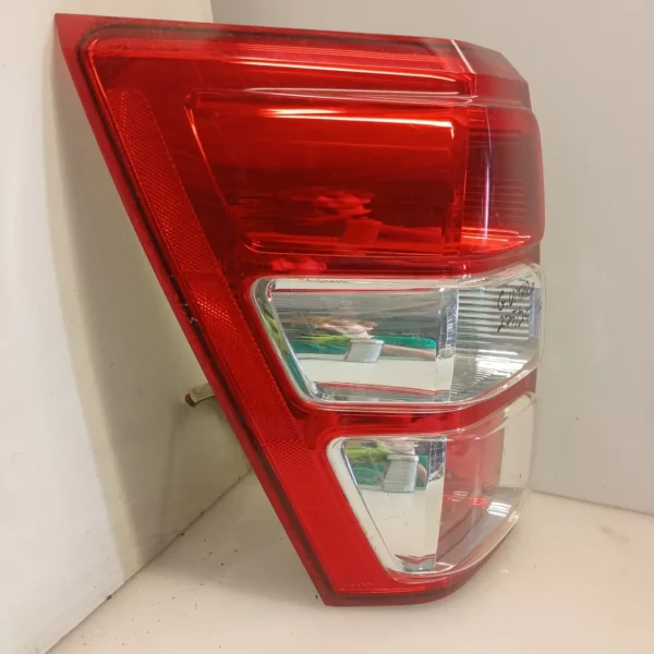 Faro posteriore sinistro Suzuki Grand Vitara (2005 – 2012) 1.9 95 KW diesel 3567065J11000 F9Q