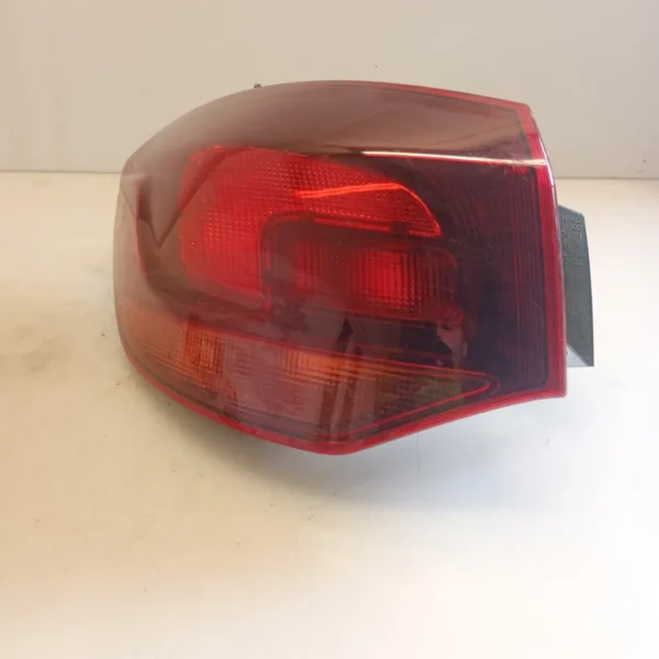 Faro posteriore est. sinistro Opel Astra (2009 – 2018) 1.7 81 KW diesel 13282242 A17DTR