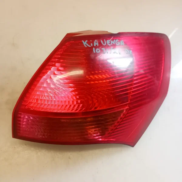 Faro posteriore est. destro Kia Venga (2010 – oggi) 1.4 66 KW diesel 924021P000 D4FC