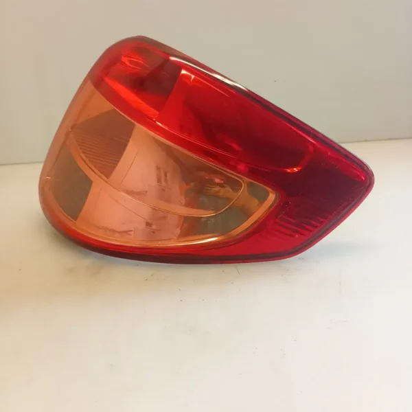Faro posteriore destro Fiat Sedici 4×4 (2006 – 2011) 2.0 99 KW diesel 71742458 D20AA