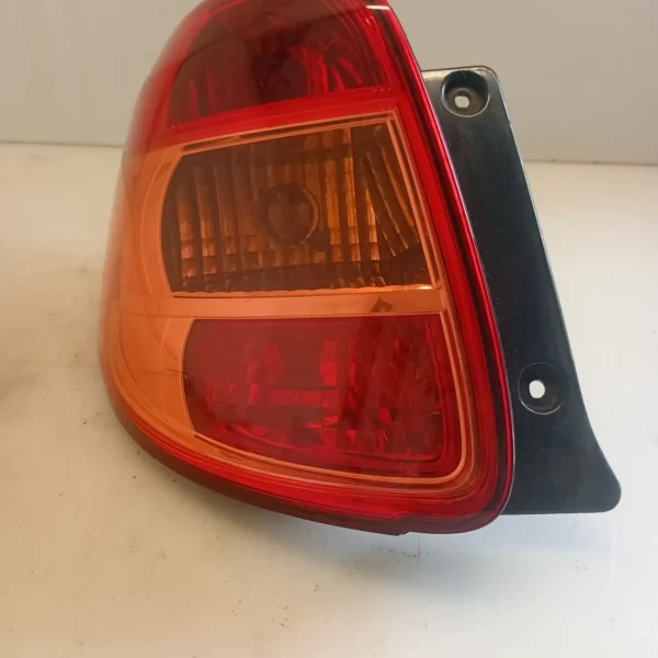 Faro posteriore sinistro Fiat Sedici 4×4 (2006 – 2011) 2.0 99 KW diesel 71742462 D20AA