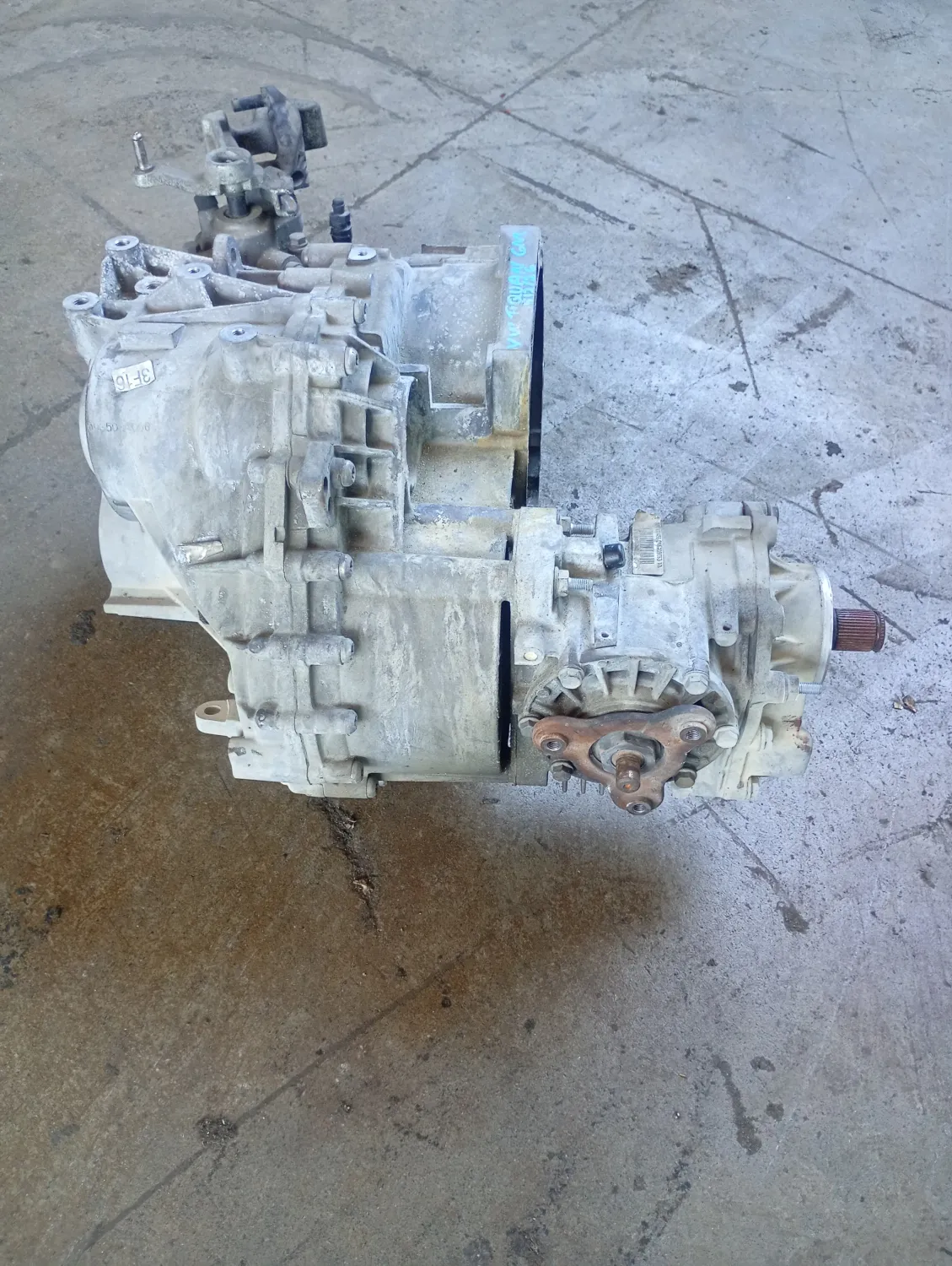 Cambio completo Volkswagen Tiguan (2007 – 2011) 2.0 103 KW diesel 0A6300044N CBA