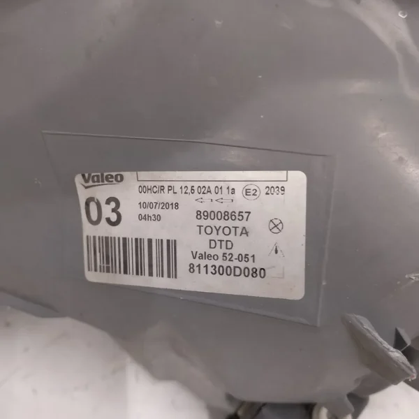 Faro ant. destro Toyota Yaris (2001 – 2005) 1.0 48 KW benzina 811300D080 1SZ FE