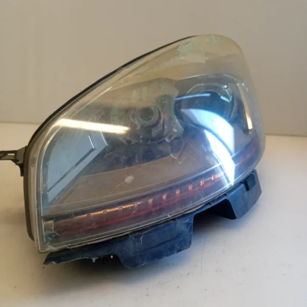 Faro ant. sinistro Citroen C4 Picasso (2006 – 2013) 2.0 100 KW diesel 6208C1 RHR