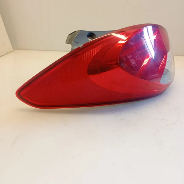 Faro posteriore sinistro Hyundai I20 (2012 – 2015) 1.3 63 KW benzina 924014P500 G4LA