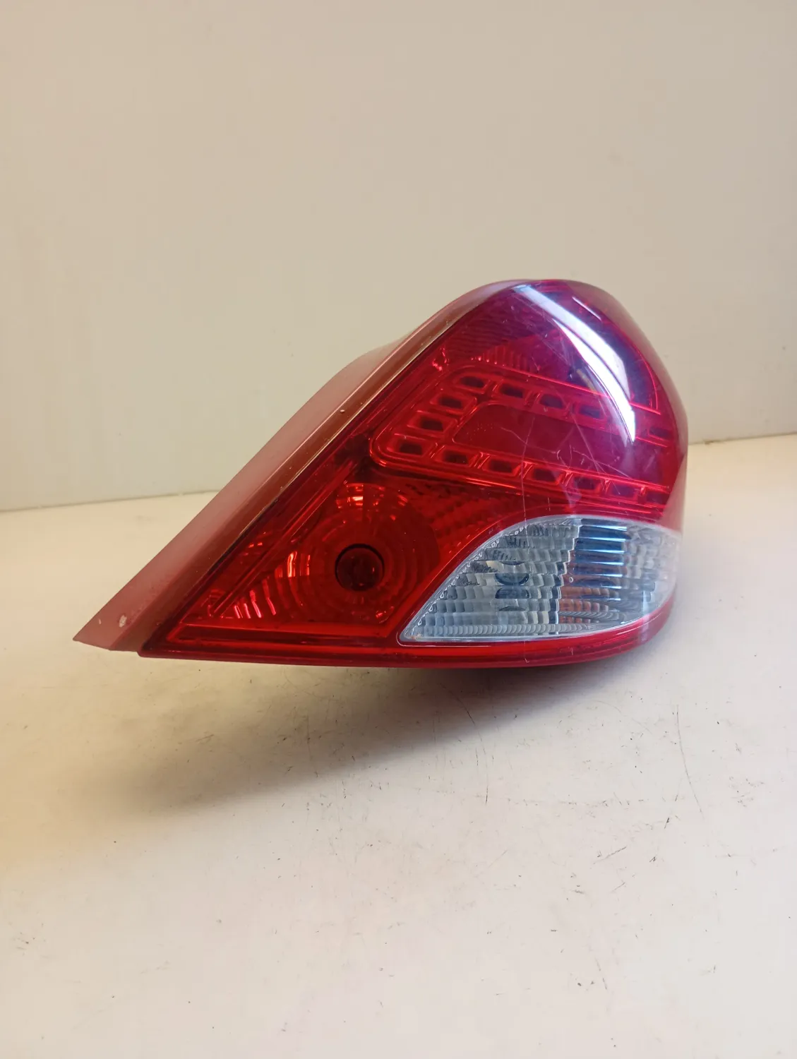 Faro posteriore destro Peugeot 207 (2006 – 2009) 1.4 54 KW benzina 6351Y7 KFV