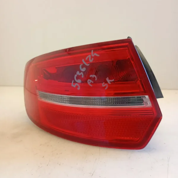 Faro posteriore est. sinistro Audi A3 (2003 – 2010) 2.0 103 KW diesel 8P4945095G CBA