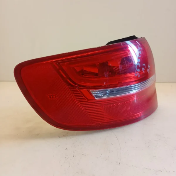 Faro posteriore est. sinistro Audi A3 (2003 – 2010) 2.0 103 KW diesel 8P4945095G CBA