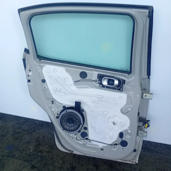 Porta posteriore sinistra Citroen C3 3a Serie (2020 – 2024) 1.2 61 KW benzina 9812254980 HM05