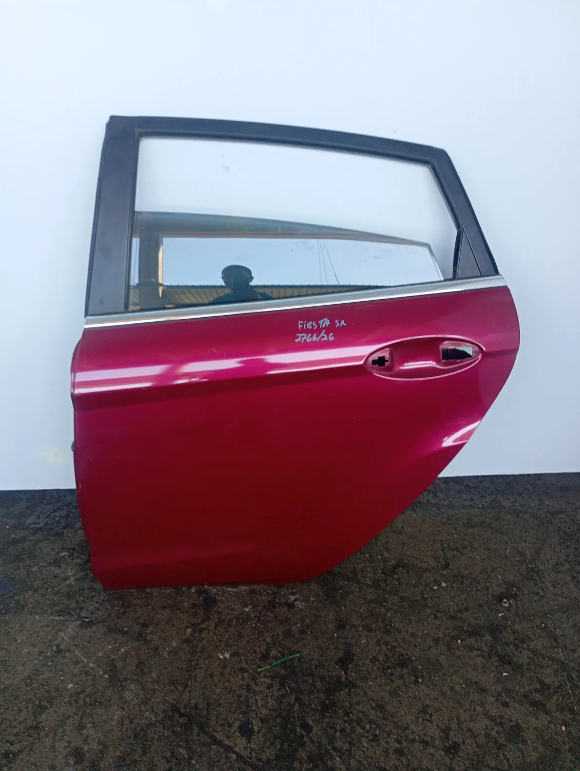 Porta posteriore sinistra Ford Fiesta (2008 – 2013) 1.4 50 KW diesel 1692503 F6JD