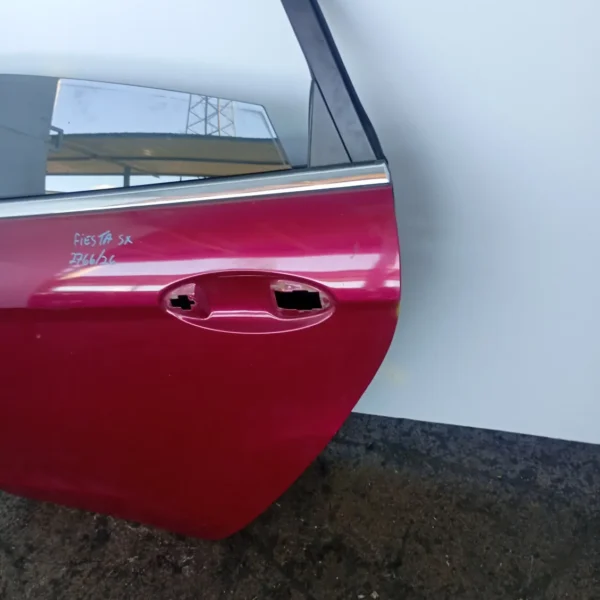 Porta posteriore sinistra Ford Fiesta (2008 – 2013) 1.4 50 KW diesel 1692503 F6JD