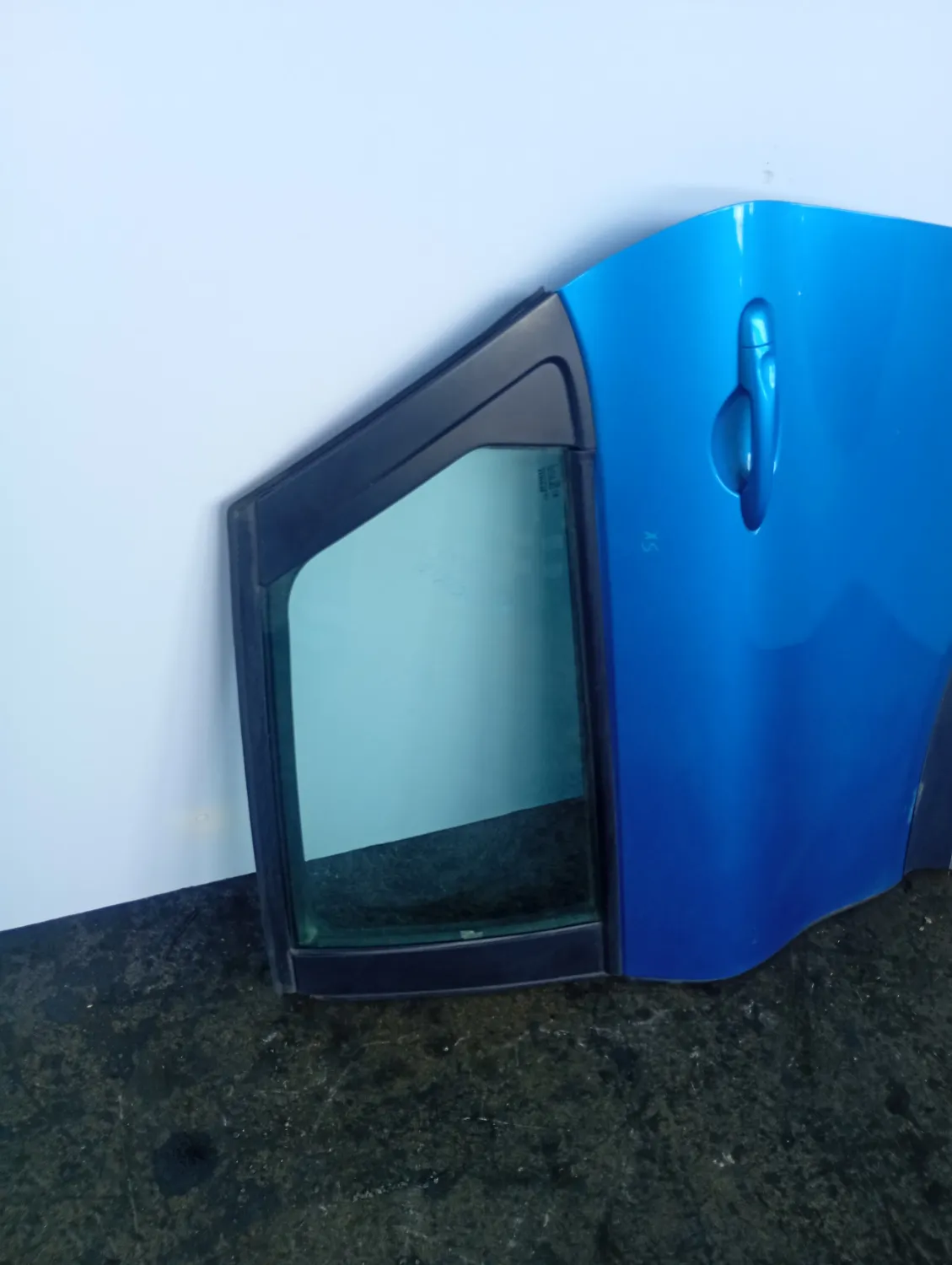 Porta posteriore sinistra Renault Captur (2013 – 2017) 1.5 66 KW diesel 821012117R K9K E6