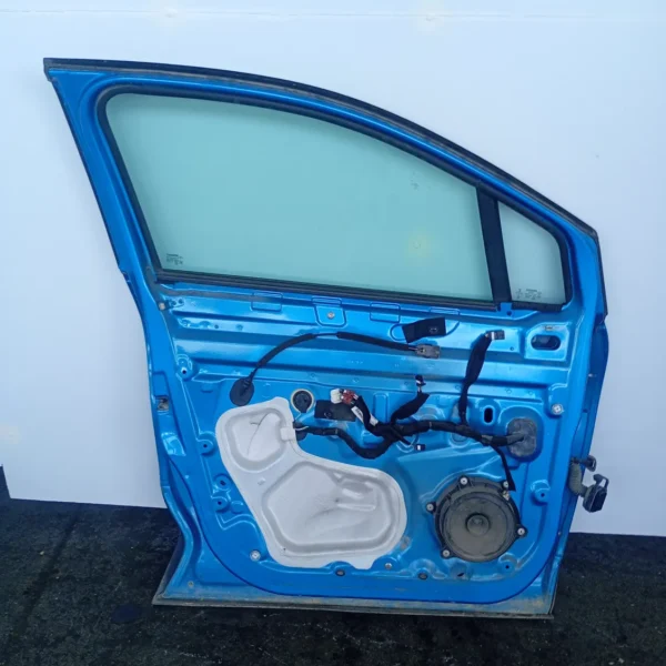 Porta anteriore sinistra Renault Captur (2013 – 2017) 1.5 66 KW diesel 801018596R K9K E6
