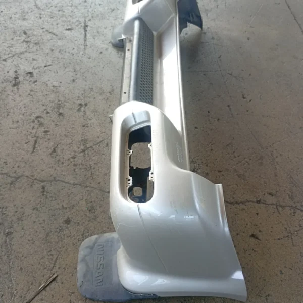 Paraurti posteriore Nissan Terrano (1996 – 1999) 2.7 92 KW diesel 850227F000 TD27E