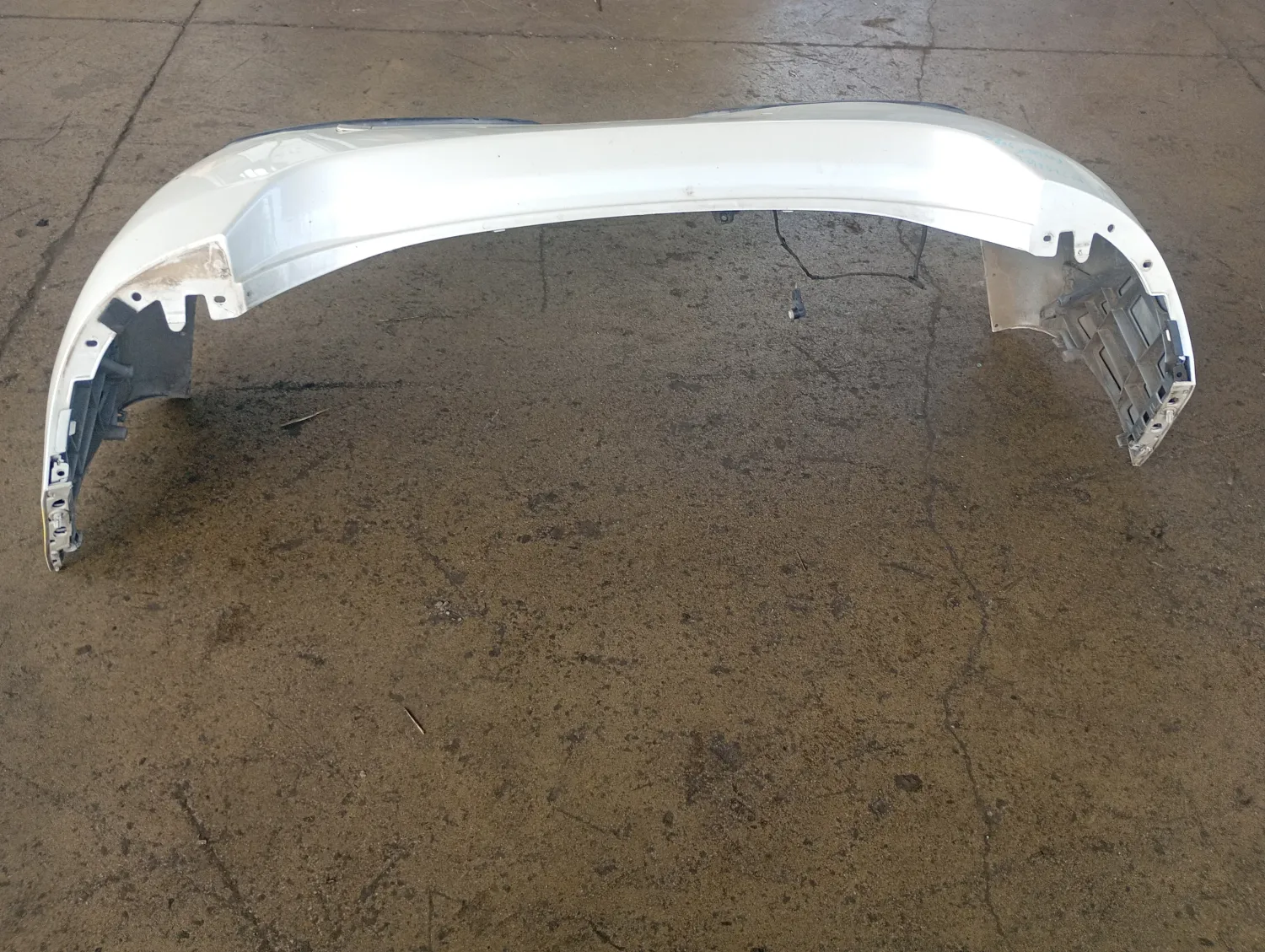 Paraurti posteriore Peugeot 308 (2007 – 2014) 1.6 82 KW diesel 7410JC 9HR