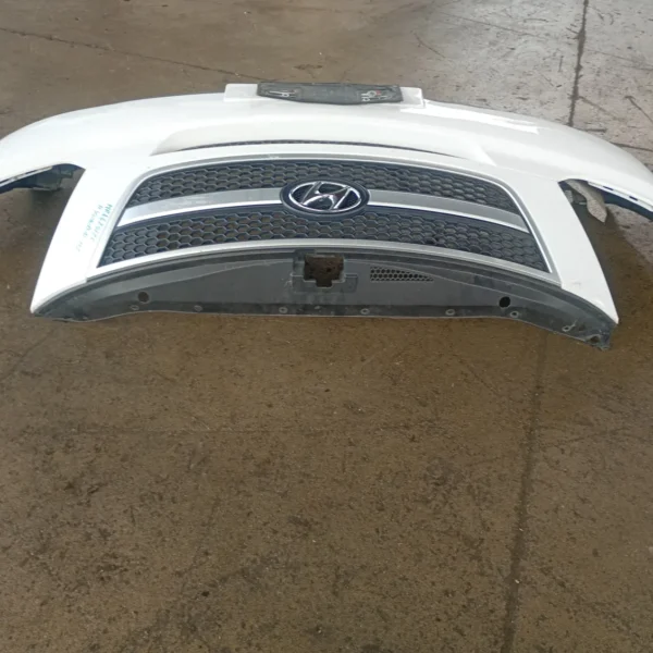 Paraurti anteriore Hyundai H-1 (2008 – 2013) 2.5 125 KW diesel D4CB