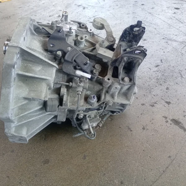 Cambio completo Toyota Yaris (2014 – 2017) 1.4 66 KW diesel 1ND-TV