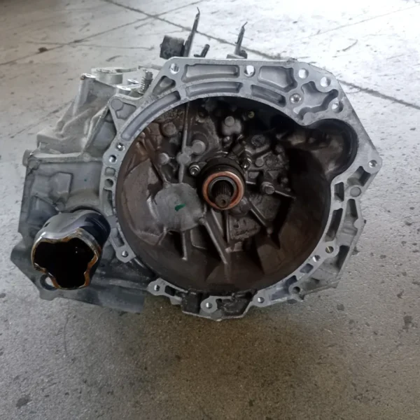 Cambio completo Toyota Yaris (2014 – 2017) 1.4 66 KW diesel 1ND-TV