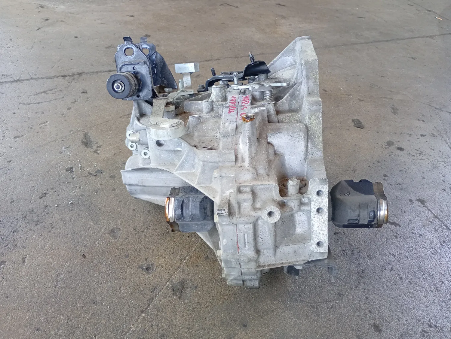 Cambio completo Toyota Yaris (2014 – 2017) 1.4 66 KW diesel 1ND-TV