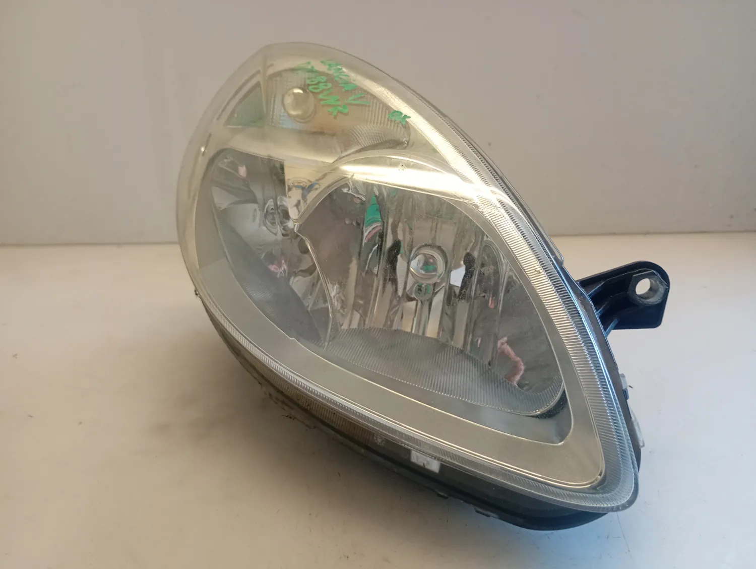 Faro ant. destro Lancia Ypsilon (2006 – 2008) 1.2 44 KW benzina 51786653 188A4000