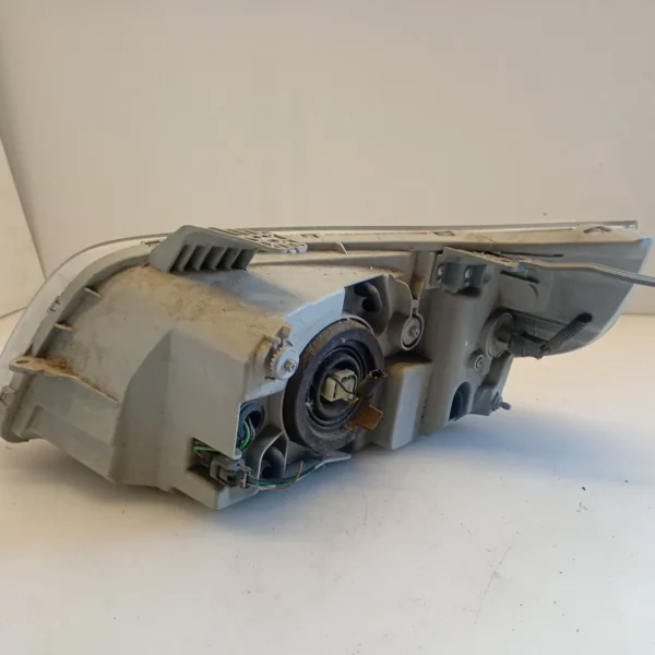 Faro ant. destro Chevrolet daewoo Aveo (2008 – 2012) 1.2 62 KW benzina 96650755 B12D1