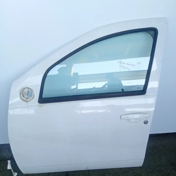 Porta anteriore sinistra Dacia Duster (2010 – 2013) 1.5 79 KW diesel 801008256R K9K J8