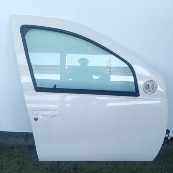 Porta anteriore destra Dacia Duster (2010 – 2013) 1.5 79 KW diesel 801017348R K9K J8