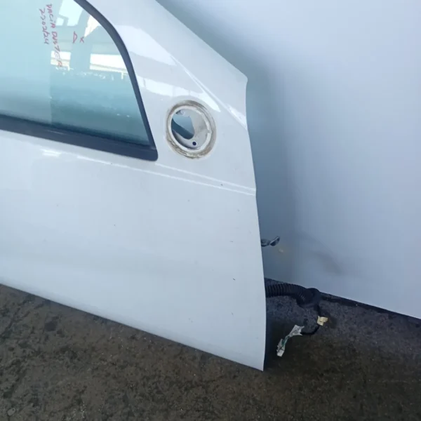 Porta anteriore destra Dacia Duster (2010 – 2013) 1.5 79 KW diesel 801017348R K9K J8