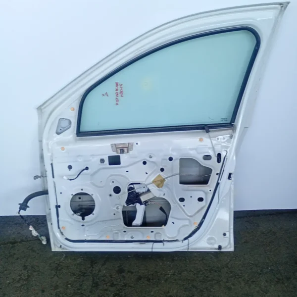 Porta anteriore destra Dacia Duster (2010 – 2013) 1.5 79 KW diesel 801017348R K9K J8