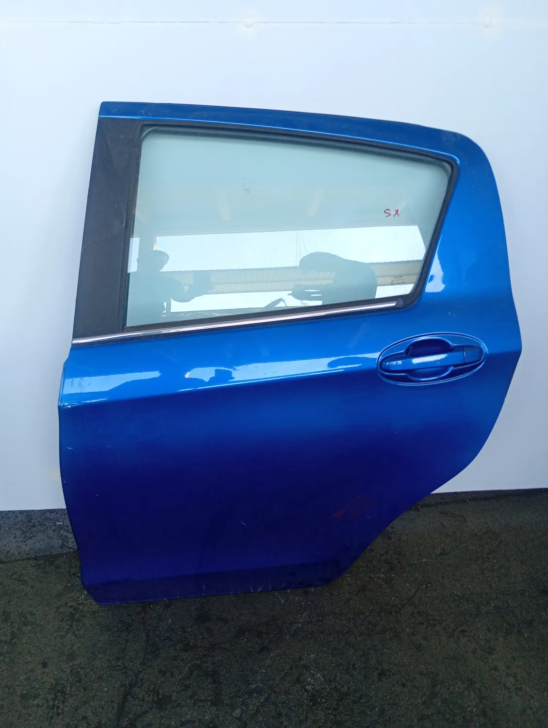 Porta posteriore sinistra Toyota Yaris (2014 – 2017) 1.4 66 KW diesel 670040D210 1ND-TV