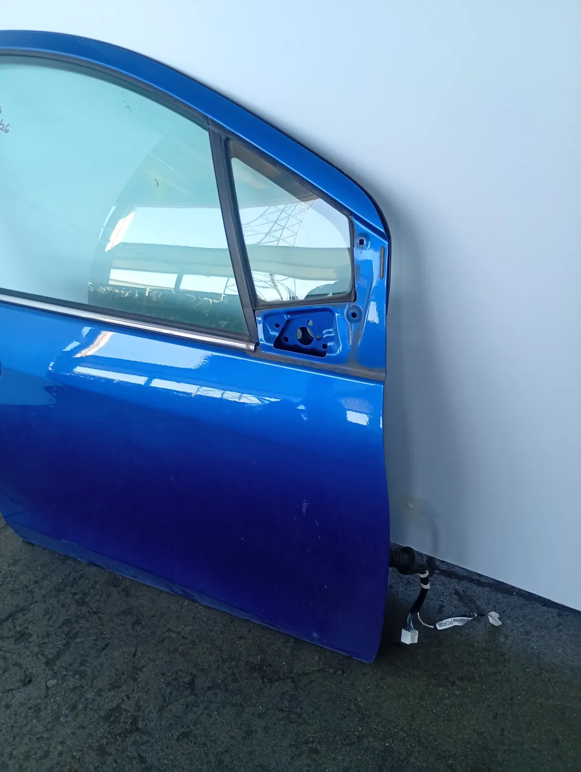 Porta anteriore destra Toyota Yaris (2014 – 2017) 1.4 66 KW diesel 670010D500 1ND-TV