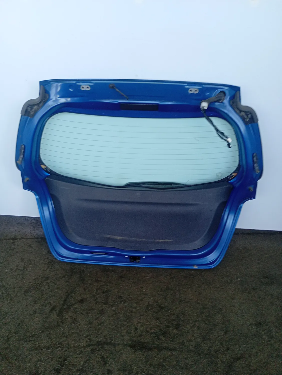 Portellone post. Toyota Yaris (2014 – 2017) 1.4 66 KW diesel 670050D121 1ND-TV