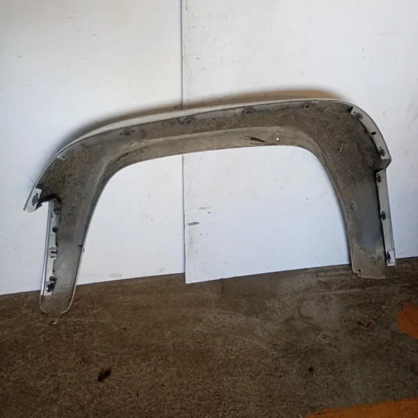 Parafango anteriore destro Jeep Cherokee (2001 – 2004) K55177100AE 45RFE