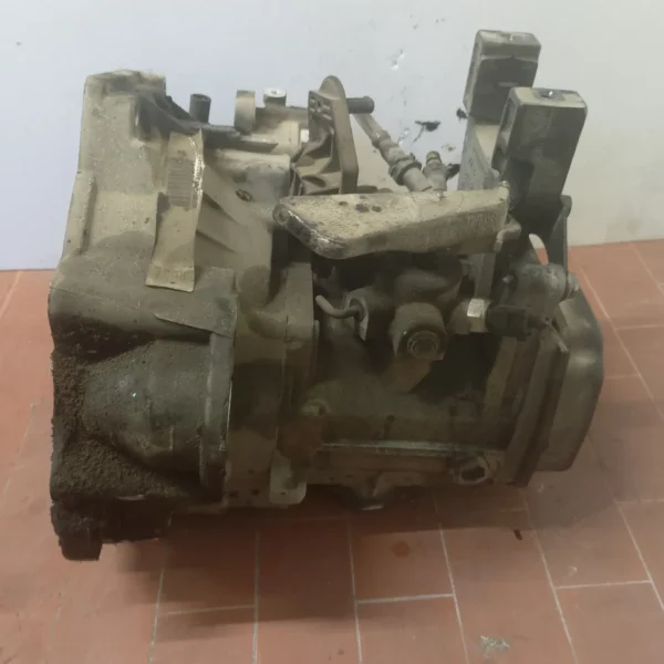 Cambio completo Volkswagen Polo (2009 – 2014) 1.2 55 KW diesel 02R300042NX CFW