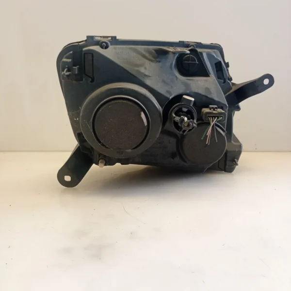 Faro ant. sinistro Dacia Duster (2010 – 2013) 1.5 79 KW diesel 260600069R K9K J8