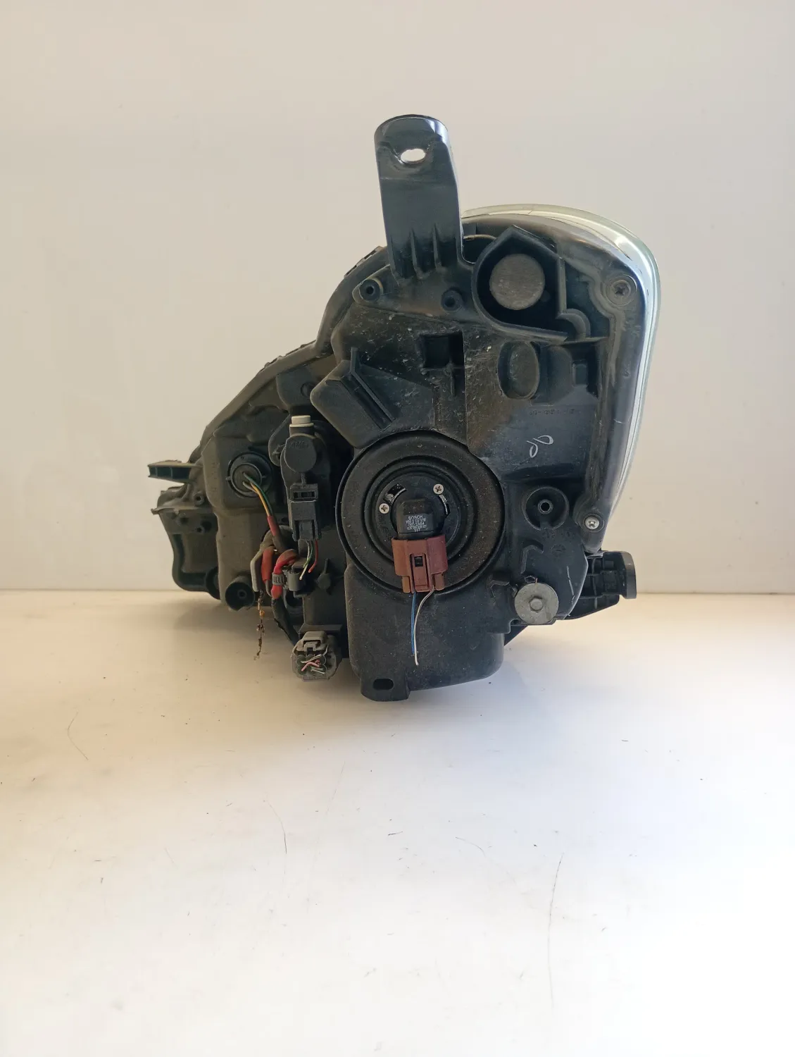 Faro ant. destro Toyota Yaris (2014 – 2017) 1.4 66 KW diesel 811300DA50 1ND-TV
