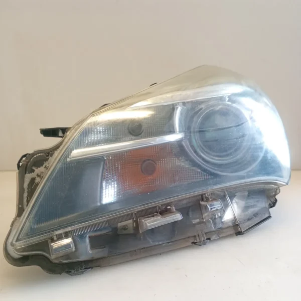 Faro ant. sinistro Toyota Yaris (2014 – 2017) 1.4 66 KW diesel 811700DA50 1ND-TV