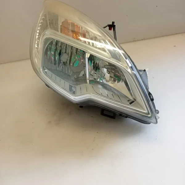 Faro ant. destro Opel Meriva (2010 – oggi) 1.4 74 KW benzina 13379834 A14XER