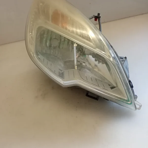 Faro ant. destro Opel Meriva (2010 – oggi) 1.3 70 KW diesel 13379834 A13DTE
