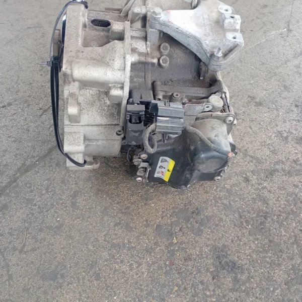Cambio robotizzato Volkswagen Golf (2008 – oggi) 1.4 90 KW benzina 0AM300048L010 CAX