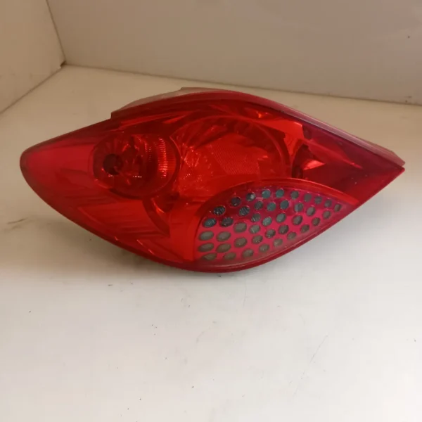 Faro posteriore sinistro Peugeot 207 (2006 – 2009) 1.4 65 KW benzina 6350Y7 KFU