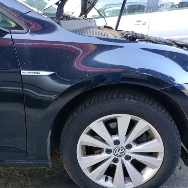 Parafango anteriore destro Volkswagen Golf (2012 – oggi) 1.4 81 KW benzina/metano 5G0821106A CPW