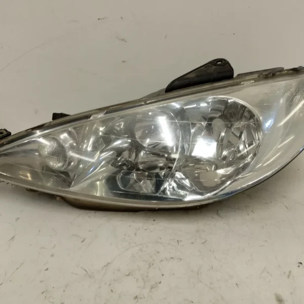 Faro ant. sinistro Peugeot 206 (1998 – 2009) 1.4 55 KW benzina 6208A0 KFW