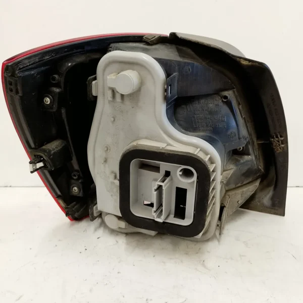 Faro posteriore destro Volkswagen Polo (2009 – 2014) 1.2 55 KW diesel 6R0945096AH CFW