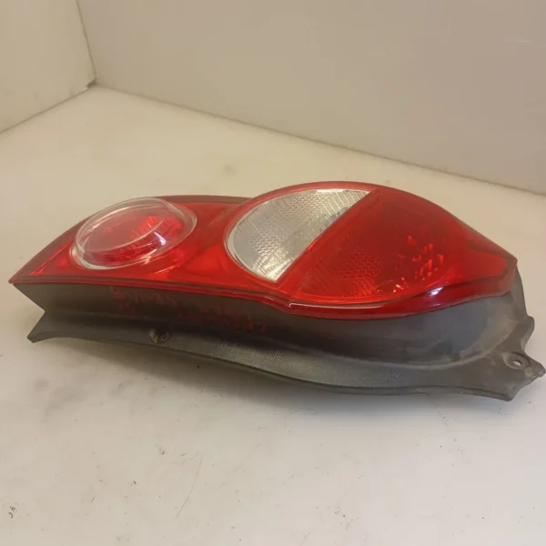 Faro posteriore sinistro Chevrolet daewoo Spark (2010 – 2015) 1.0 50 KW benzina 95214445 B10D1