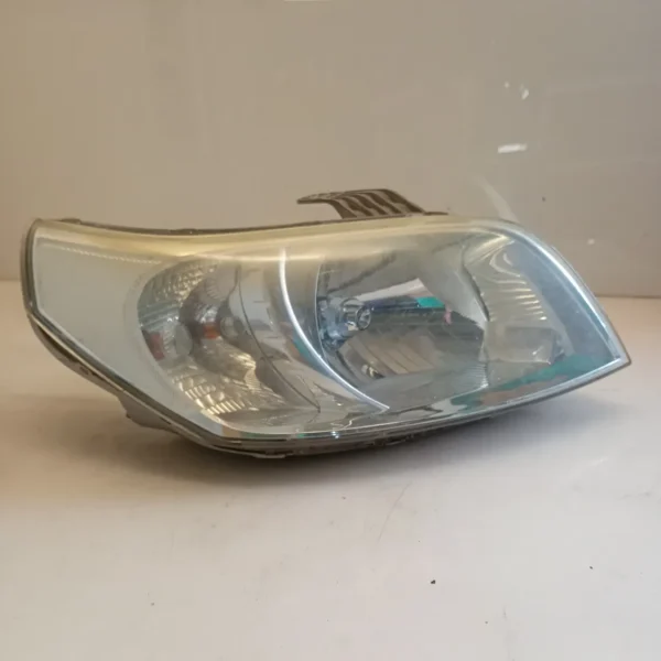 Faro ant. destro Chevrolet daewoo Aveo (2008 – 2012) 1.2 62 KW benzina 96650755 B12D1